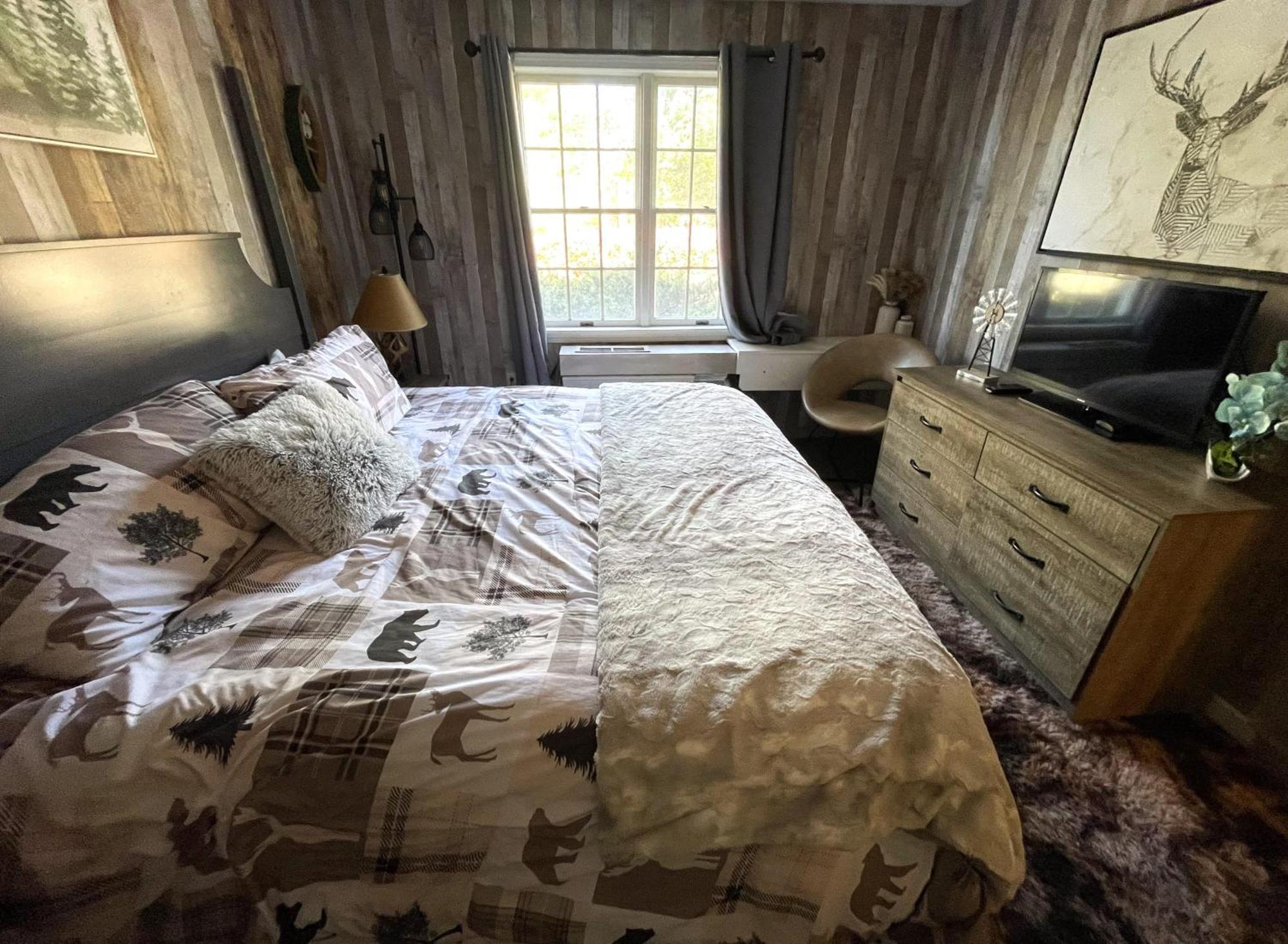 Gorgeous 1St Fl Mtn View Jiminy Suite Sleeps 4 Ski On Off Hancock Εξωτερικό φωτογραφία